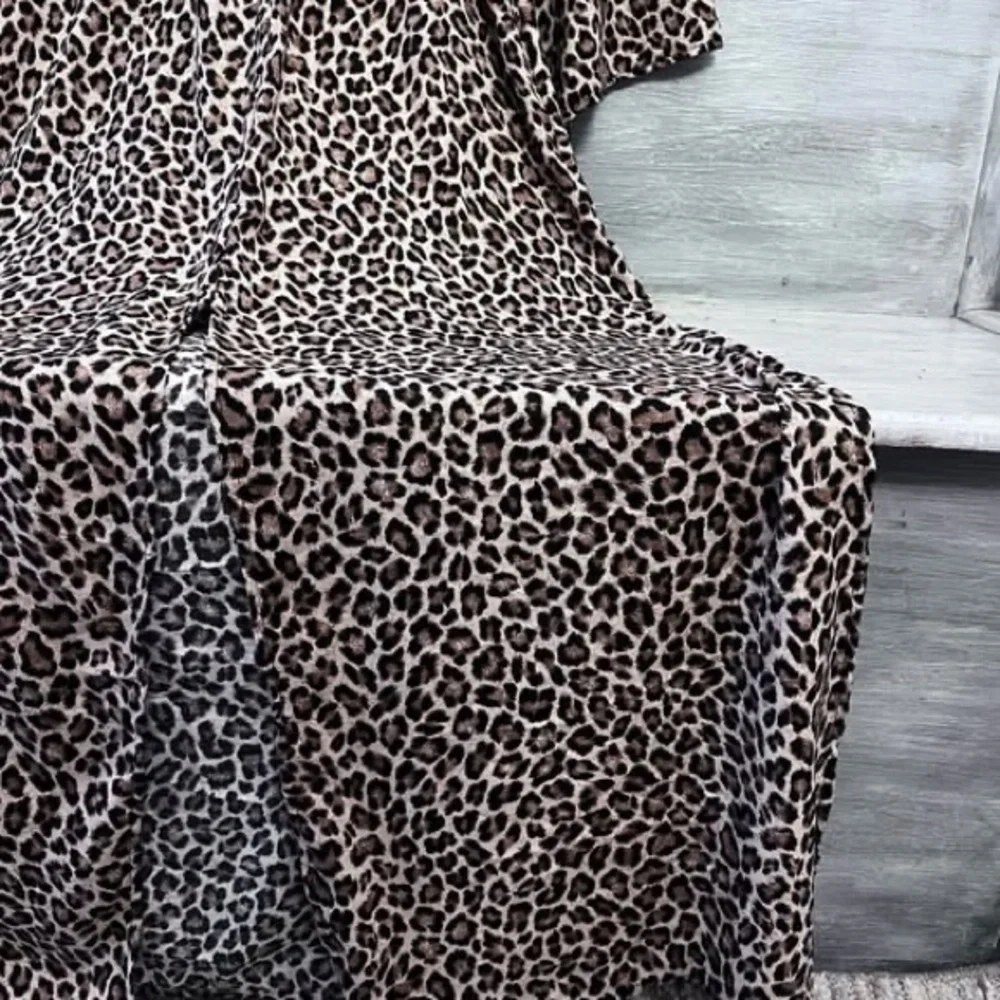 Pink Lily Leopard Print Flare Sleeve Maxi Dress Size‎ Small Like New - Picture 5 of 10